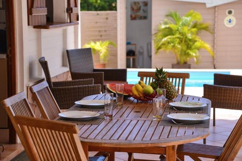 Patio, Dining area