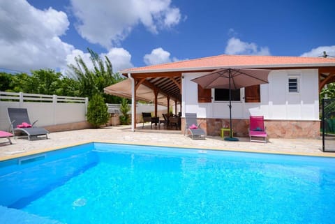 Patio, Day, Pool view, Swimming pool, sunbed