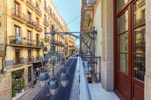 View (from property/room), Balcony/Terrace, City view, Street view, Location