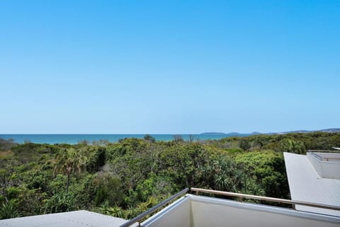 Surfside Beach House 23 Rainbow Shores Aircon Walk To Beach Pool House in Rainbow Beach