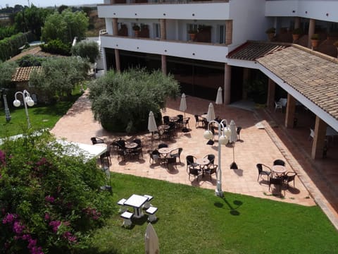 Garden, Balcony/Terrace