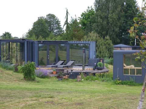 Vaitų Riešutynė - Small shipping container house House in Lithuania