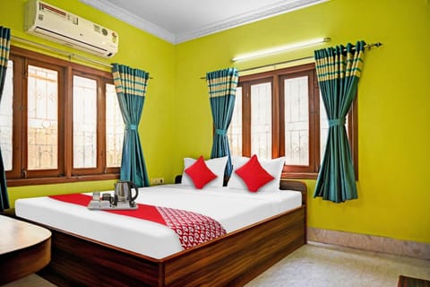 Flagship Himgiri Guest House Hotel in Kolkata