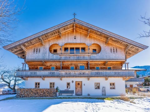 Property building, Winter
