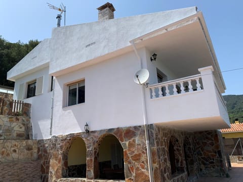 Preciosa casa en Sant Cebrià de Vallalta House in Maresme