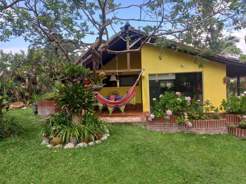 Casa Campo Los Lucero, con Hidrospa House in North Santander, Colombia