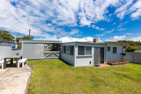 Tuncurry Cottage House in Tuncurry