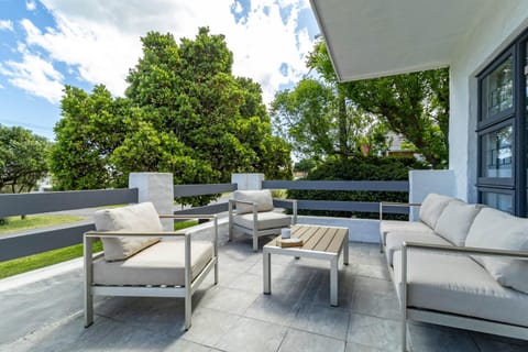 Garden, View (from property/room), Balcony/Terrace, Seating area