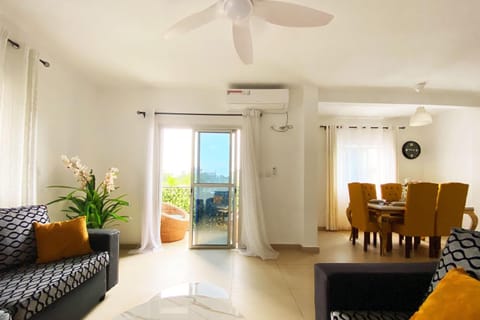 Residence Atlantic - Premium Apartment - WiFi, Gardien, Parking, Climaté Copropriété in Douala