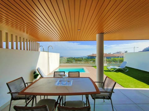 Luxury Apartment in front Calanova Golf Condo in Sitio de Calahonda