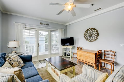 2N Marsh Winds Apartment in Folly Beach