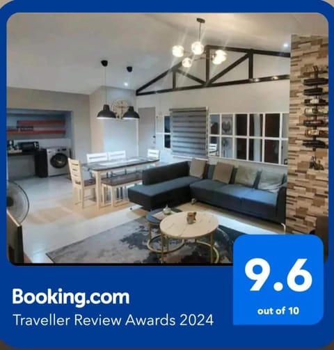 Lax Uno 2 bedroom home with Parking, Wi-Fi, NetFlix and Airconditioned Rooms and Shower Heater Haus in Antipolo