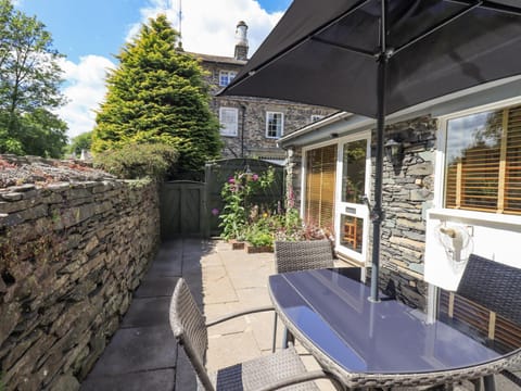 Courtyard Cottage House in Ambleside