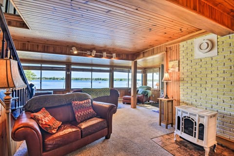 Epic Waterfront Wellesley Island Getaway! Casa in Wellesley Island