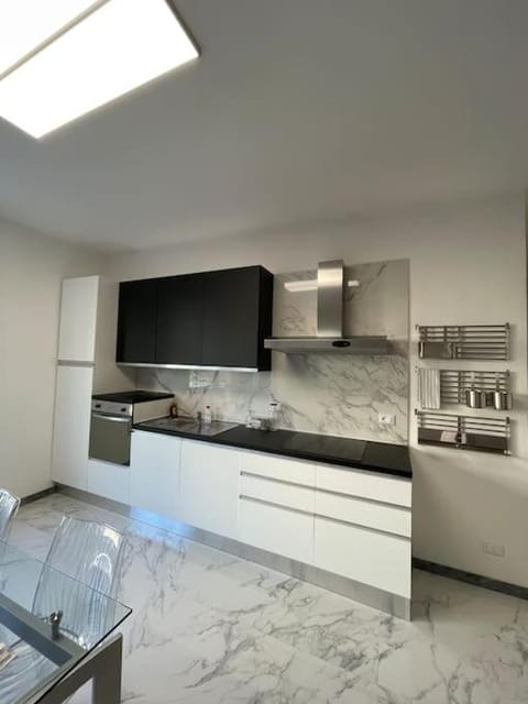 Centoventinove Apartment in Marina di Carrara