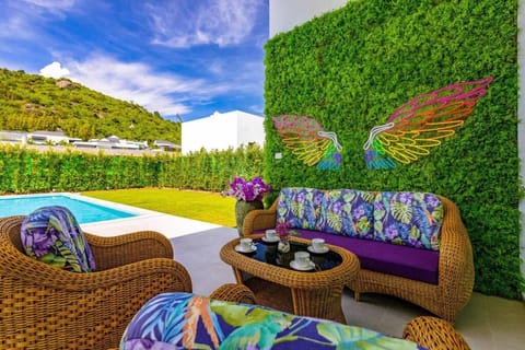 Modern Tropical 4 Bedroom Pool Villa KH-B5 Chalet in Nong Kae