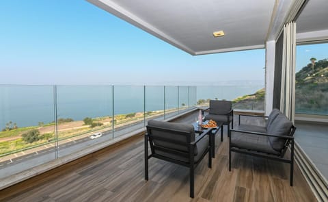 Yalarent Europe apartments- Luxury big apartmens with lake view Eigentumswohnung in Tiberias