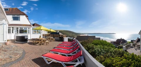 Coast View - 5 bedrooms with hot tub & sea views House in Woolacombe