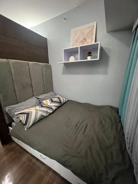 Apartment in Air Residences, Makati with wifi, Netflix, pool, mall and more Eigentumswohnung in Makati