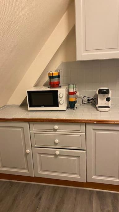 Kitchen or kitchenette, toaster