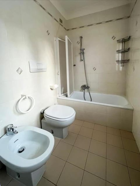 Appartamento Negrar vicino Ospedale con parcheggio Apartment in Negrar di Valpolicella