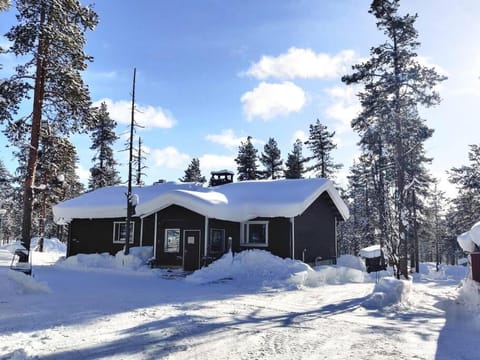 Property building, Day, Winter