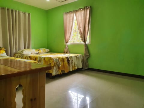 3Bedroom & 2 Bathroom Affordable Baguio Homestay House in Baguio