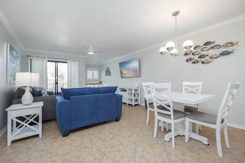 Spyglass 32 Condo in Crescent Beach