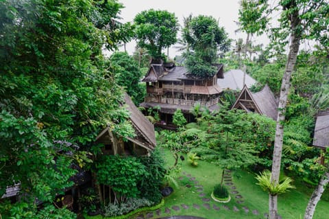 Property building, Garden view