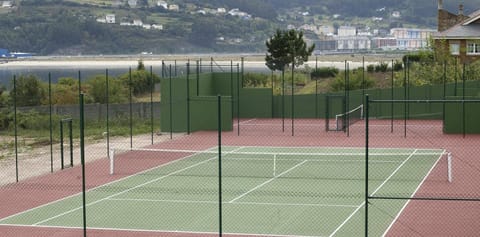 Tennis court