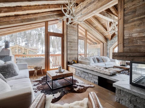 Chalet de luxe avec piscine, sauna, hammam, cinéma et salle de jeu - FR-1-694-3 Chalet in Val dIsere