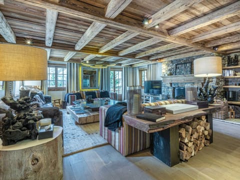 Chalet de luxe 9 pièces avec hammam et cheminée au centre de Val-d'Isère, pour 14 personnes - FR-1-694-8 Chalet in Val dIsere