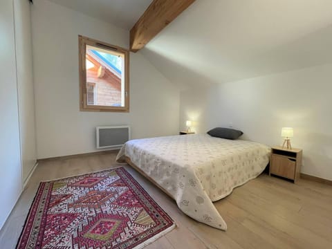 Chalet Dupleix 4 pièces, 6-8 pers. à Puy St Pierre - Lumineux, équipé, calme avec terrasse et garage privé - FR-1-330C-136 Chalet in Briançon