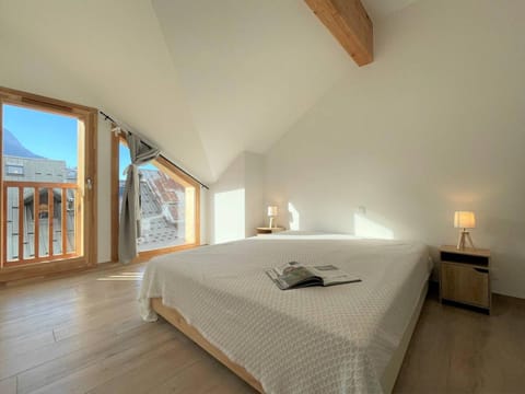 Chalet Dupleix 4 pièces, 6-8 pers. à Puy St Pierre - Lumineux, équipé, calme avec terrasse et garage privé - FR-1-330C-136 Chalet in Briançon