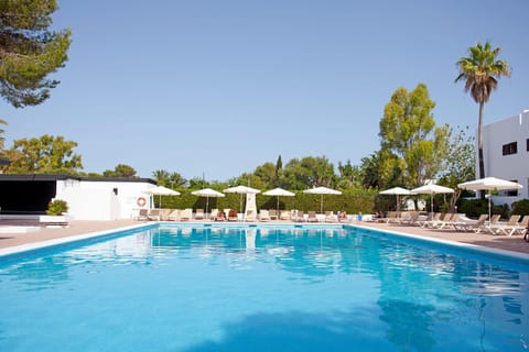 Apartamentos Club Cala Azul Resort in Ibiza