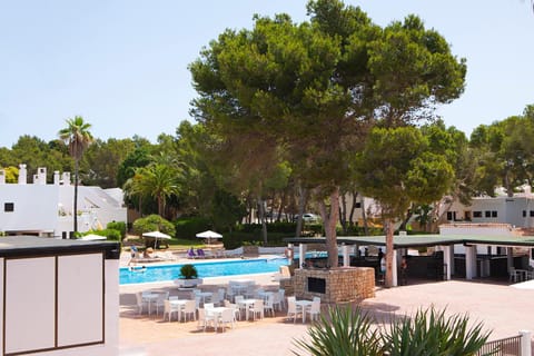 Apartamentos Club Cala Azul Resort in Ibiza