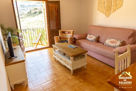 Mirador Palacios- céntrico con vistas Condo in Albarracín