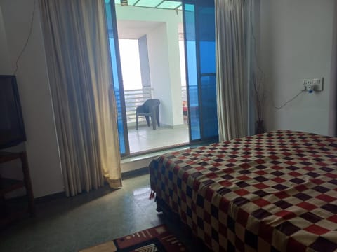 Lovely Ac Condo with Terrace view guesthouse in Gandhinagar