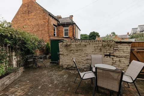 HIGH SAINT COTTAGE - Stunning 3 Bed Accommodation located in Ripon, North Yorkshire House in Ripon