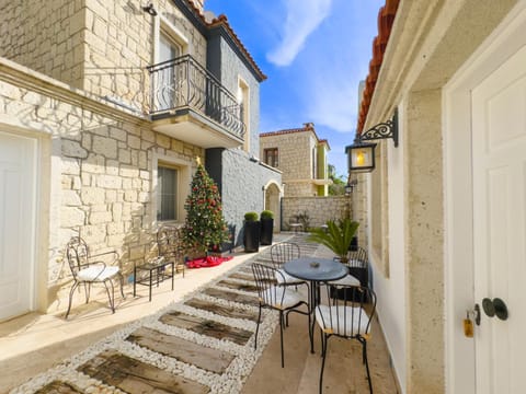 Fedora Otel Alaçatı Bed and Breakfast in Alaçatı