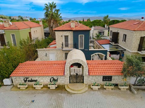 Fedora Otel Alaçatı Bed and Breakfast in Alaçatı