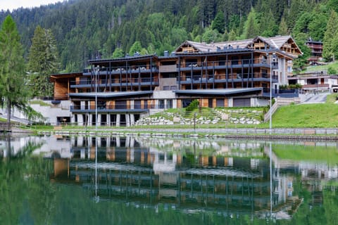 Natural landscape, Lake view, Mountain view