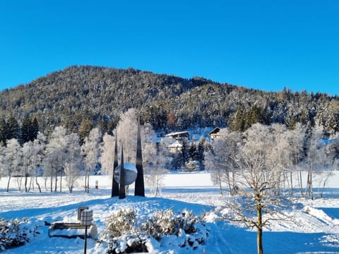 Nearby landmark, View (from property/room), Hiking, Landmark view