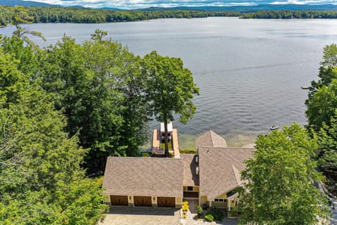 Stoneybrook Retreat Haven - The Carriage House Casa in Moultonborough
