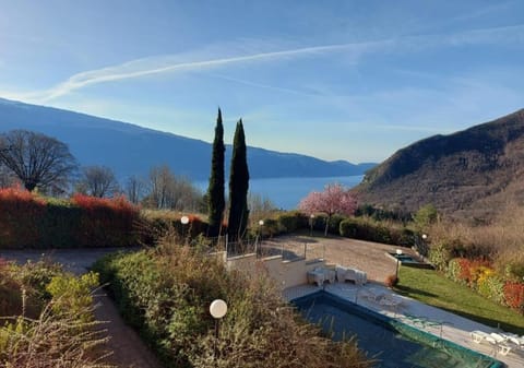 Ferienwohnung am Gardasee in Tignale, Pool, Seesicht, WLAN kostenlos Apartment in Tignale