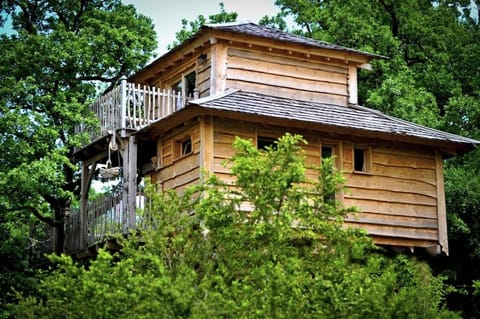 Property building, Balcony/Terrace, Garden view