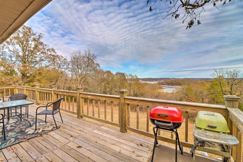 Charming Mountain Home Retreat with Lake Views! Maison in Norfork Lake