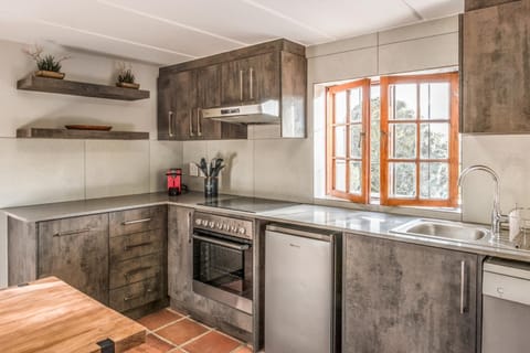 Avemore Rare Gem with Backup Power Apartment in Stellenbosch