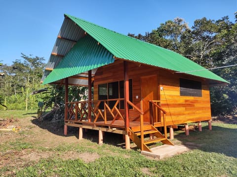 Quirquincho House Country House in Puerto Maldonado