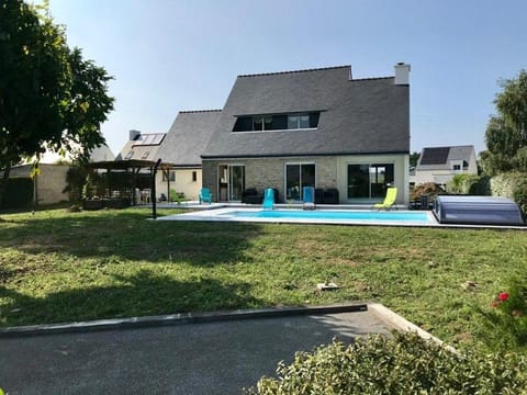 Maison 5 pièces 10-12 personnes avec piscine chauffée - TIFENN Villa in Brittany